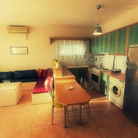 Sunshine Apartment
